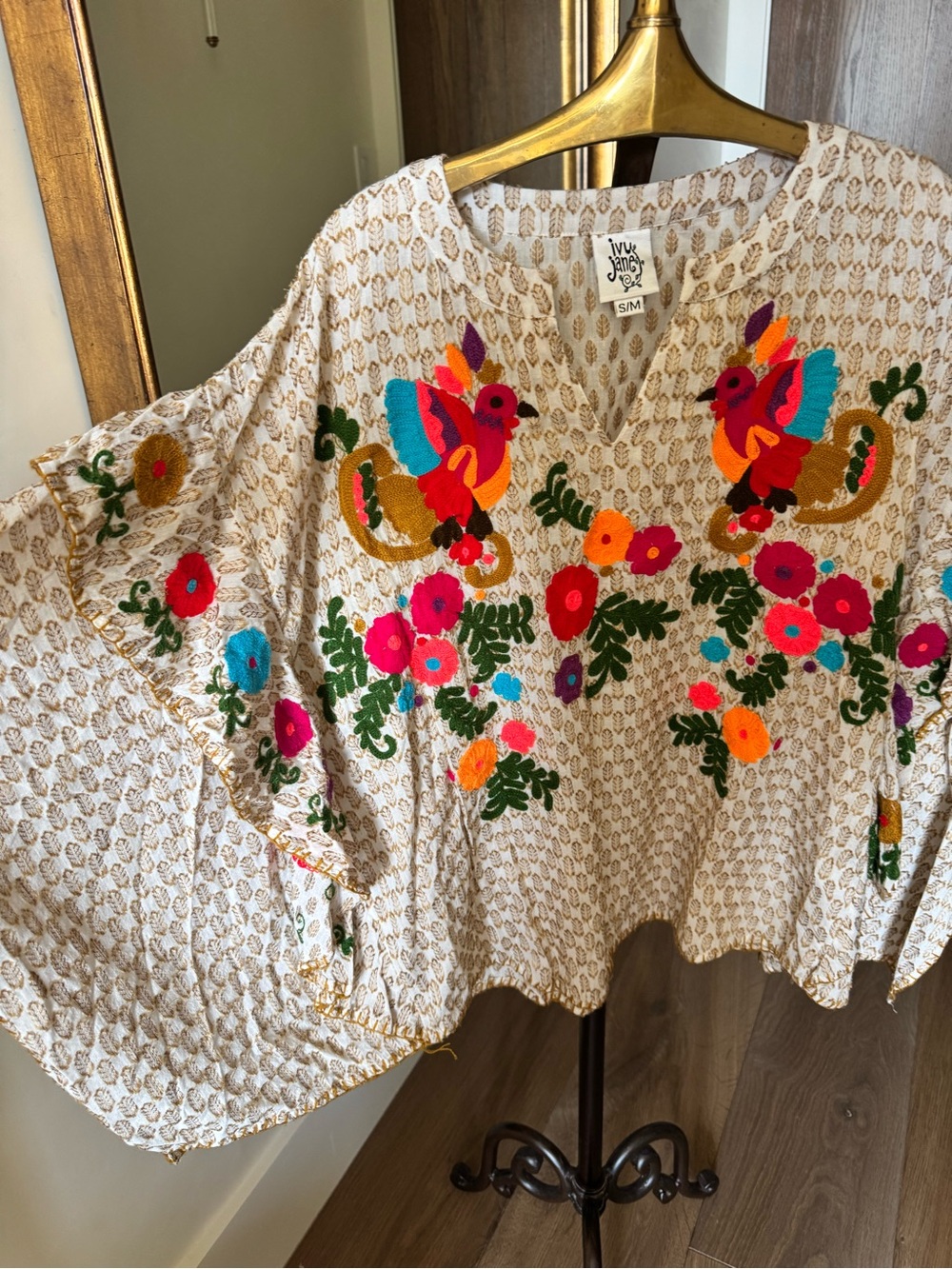 Ivy Jane Embroidered Floral Caftan Top - Cream